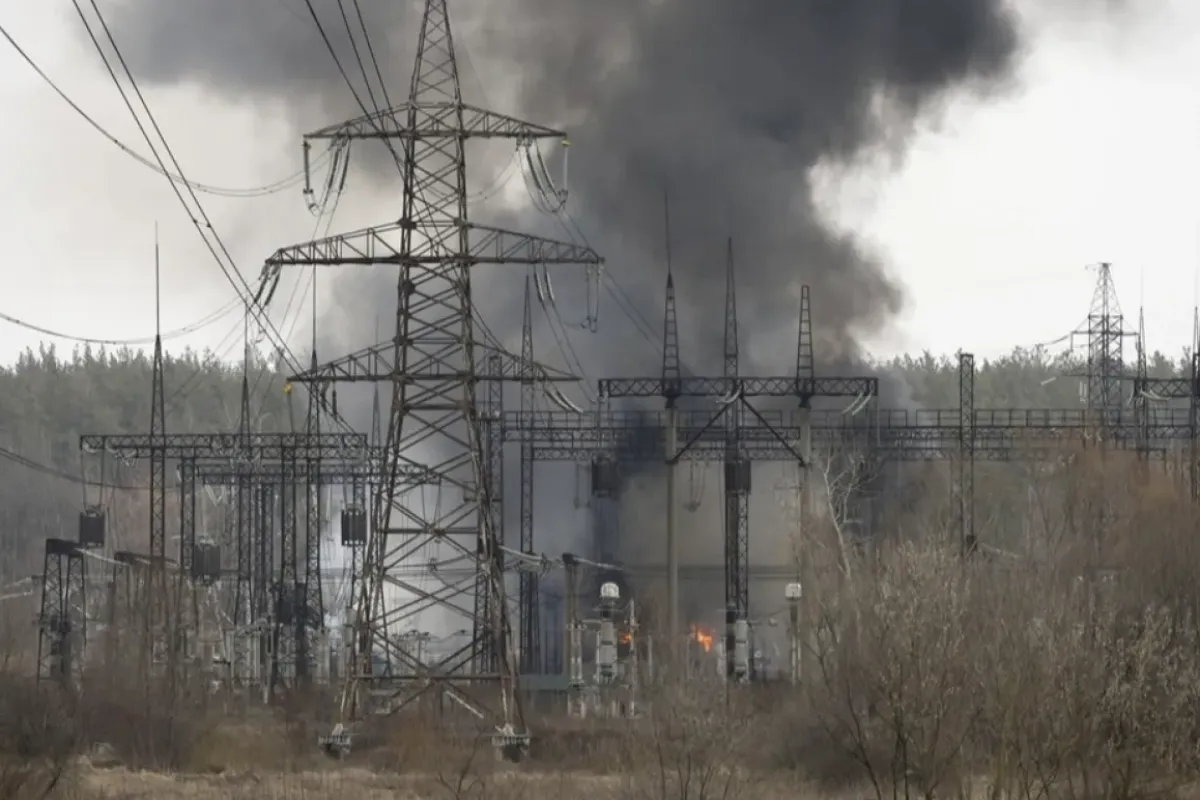 Cel mai mare atac aerian al Rusiei din ultimele săptămâni avariază reţeaua electrică a Ucrainei