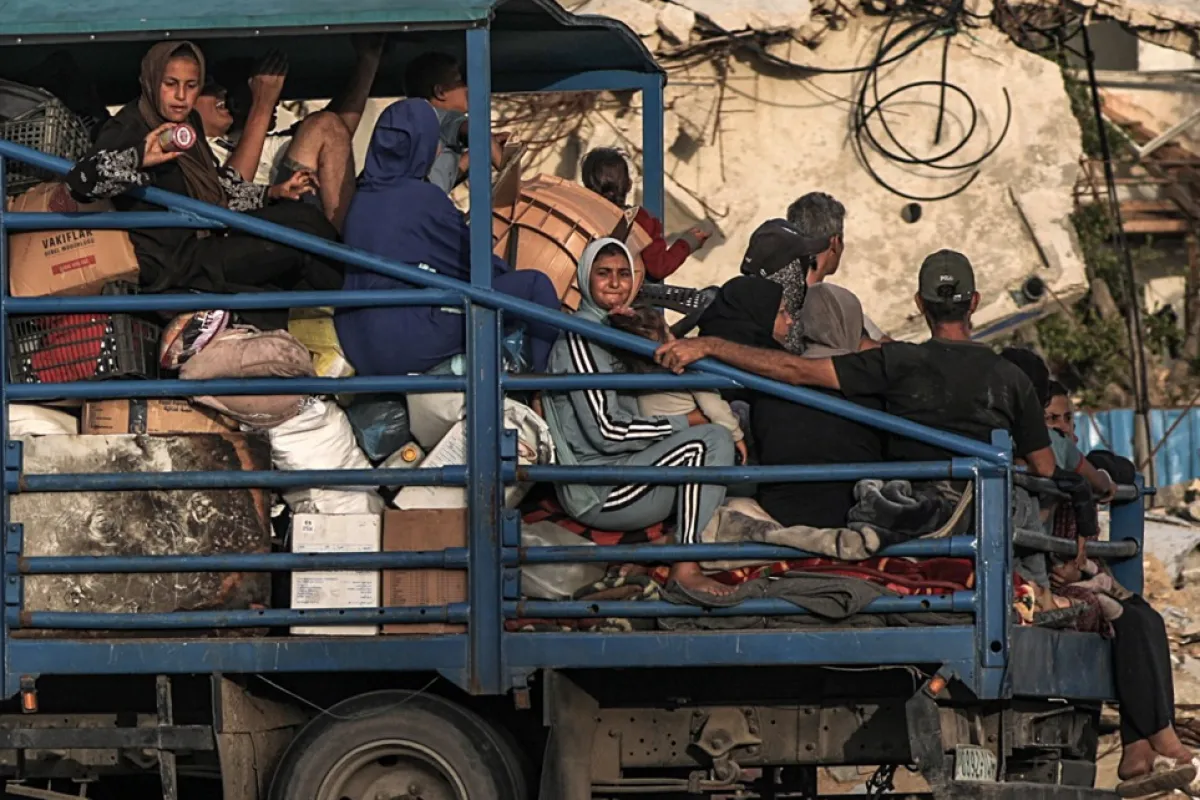 Internally displaced Palestinians keep moving inside Rafah to avoid Isareli strikes