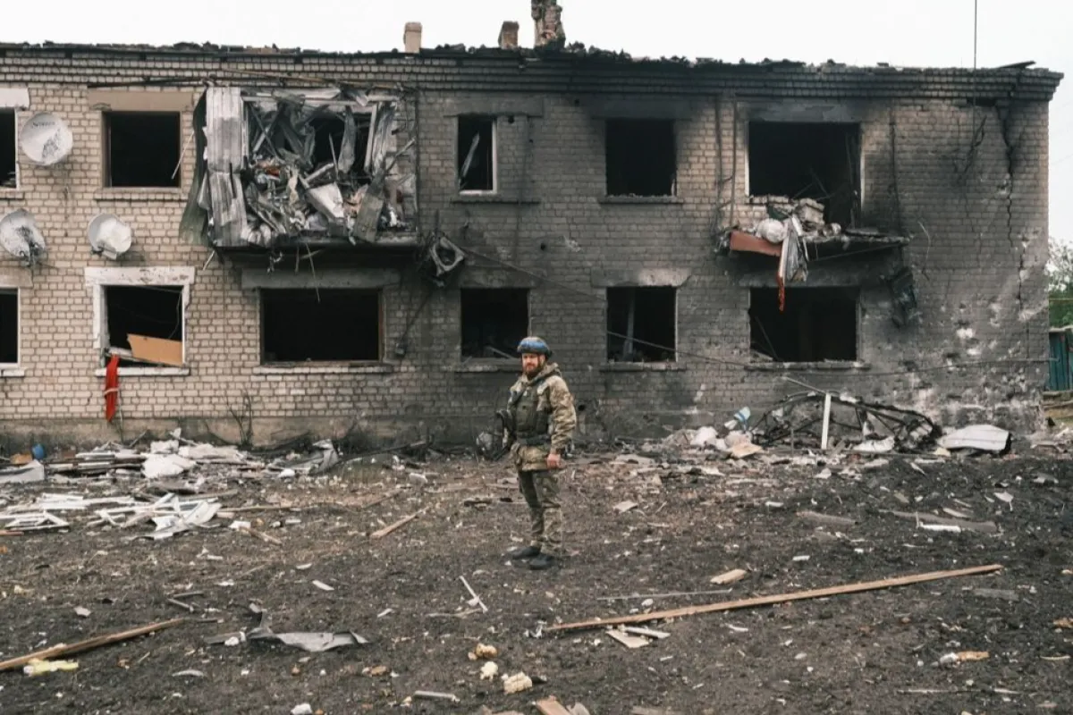Thousands evacuate from border areas in Ukraine's Kharkiv region