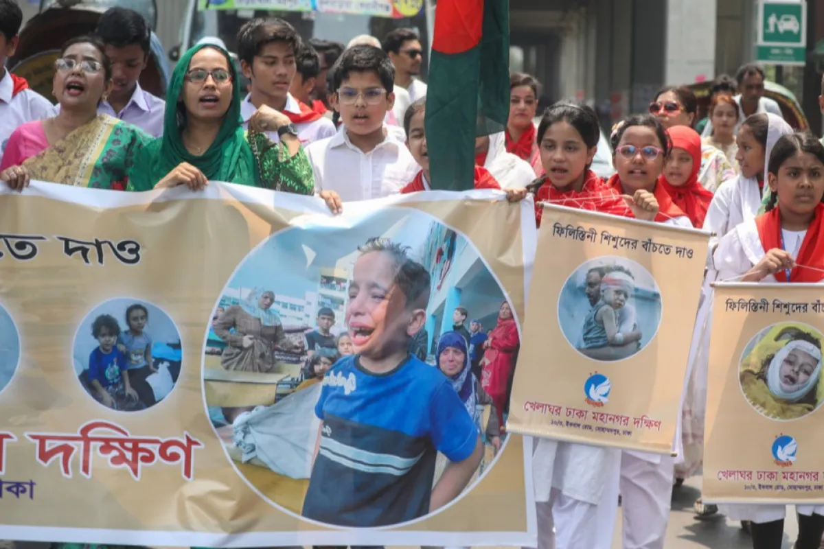 Members of Khelaghar hold rally in Dhaka in solidarity with Palestinians