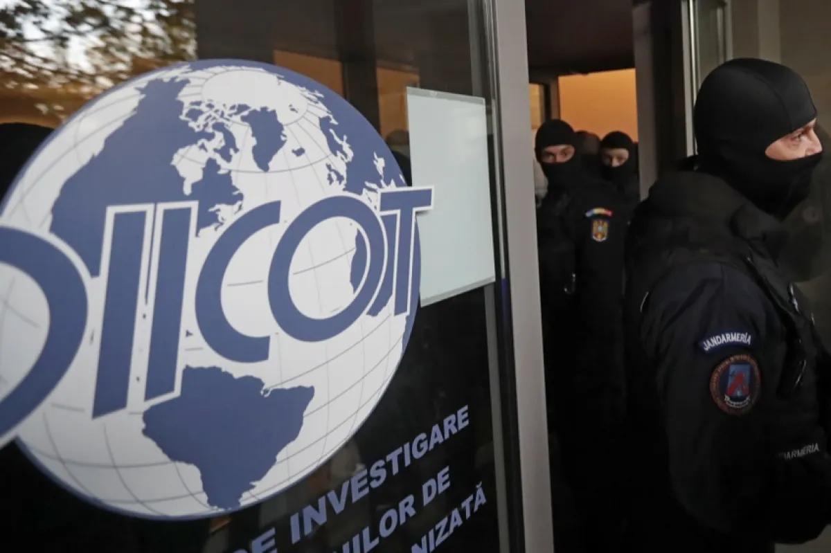 Criminal police action to dismantle cross-border organized crime group specialized in human and drug trafficking