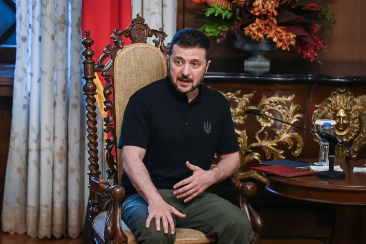 Ukrainian President Volodymyr Zelensky visits Manila