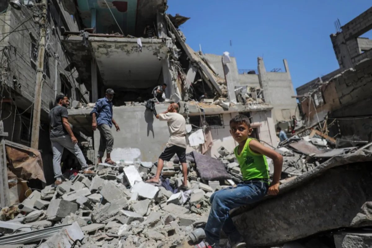Palestinians search for survivors after Israeli airstrike in Nuseirat camp