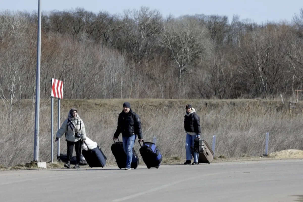Ukrainian refugees continue to arrive in waves into Moldova