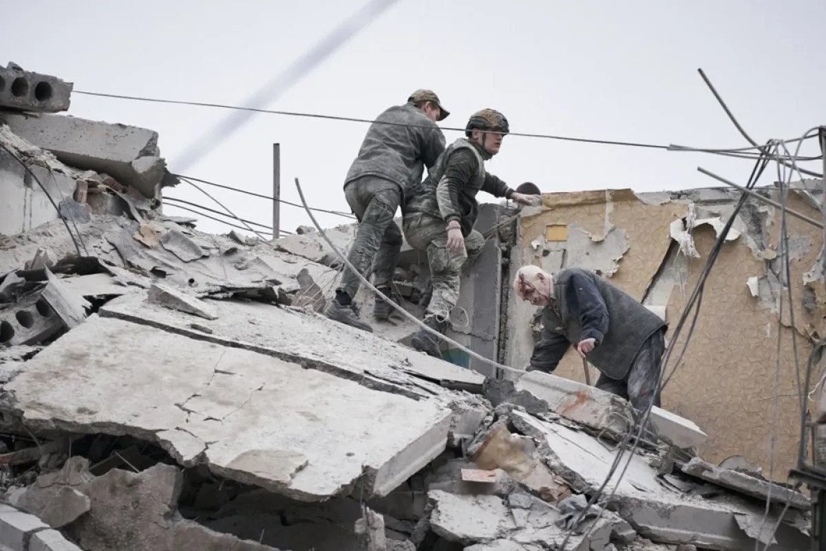 At least 5 dead in Russian rocket attack on Ukrainian city of Sloviansk