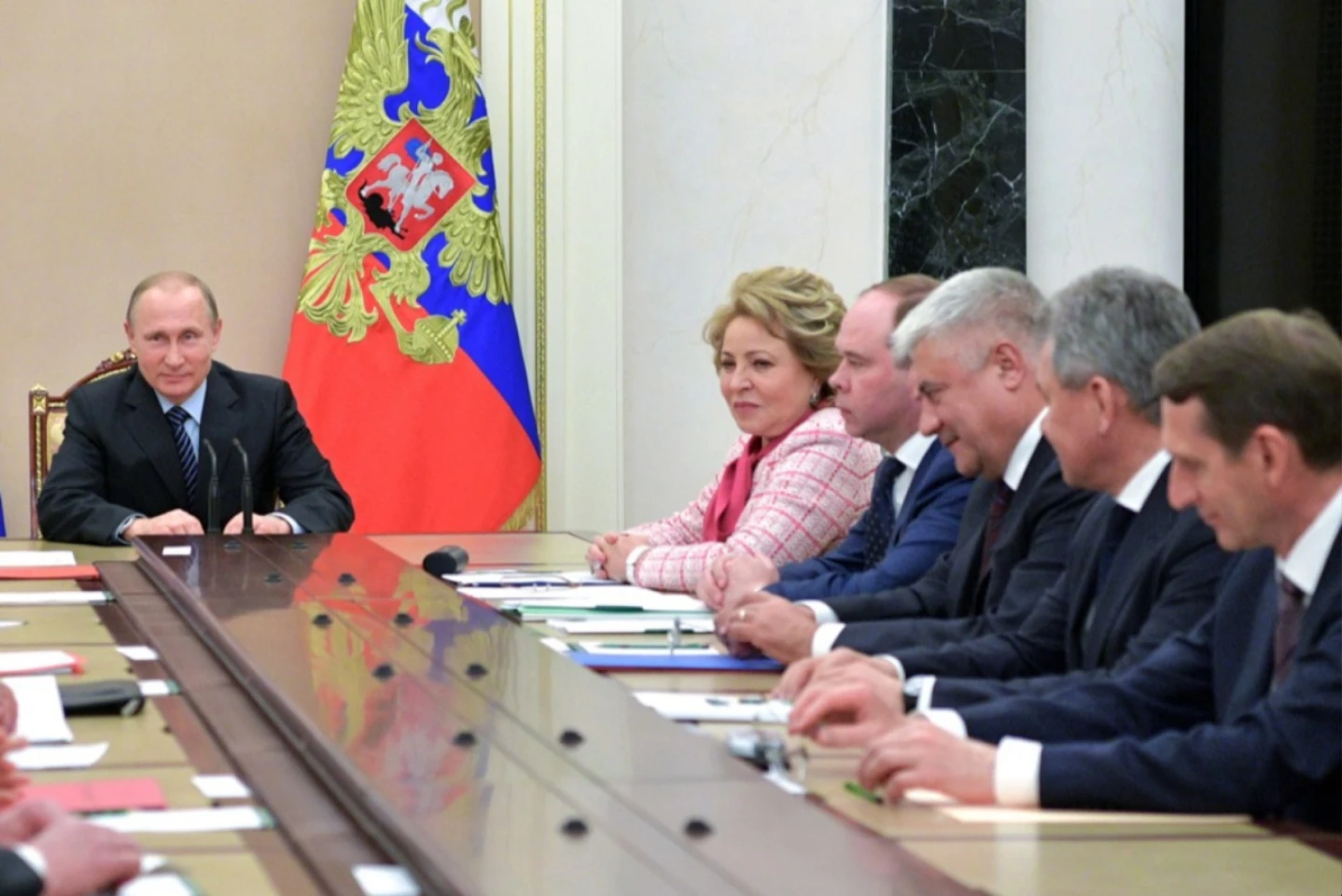 Rusia îi urmărește pe migranți pentru a-i trimite la luptă în Ucraina