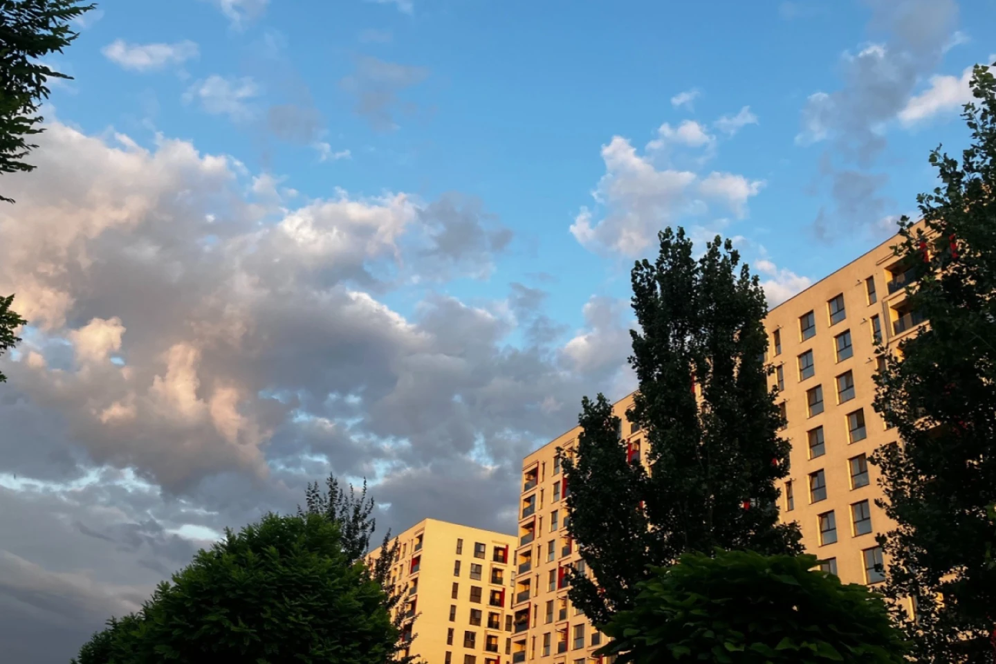 Volumul tranzacțiilor imobiliare din România a crescut cu 131% în primul semestru