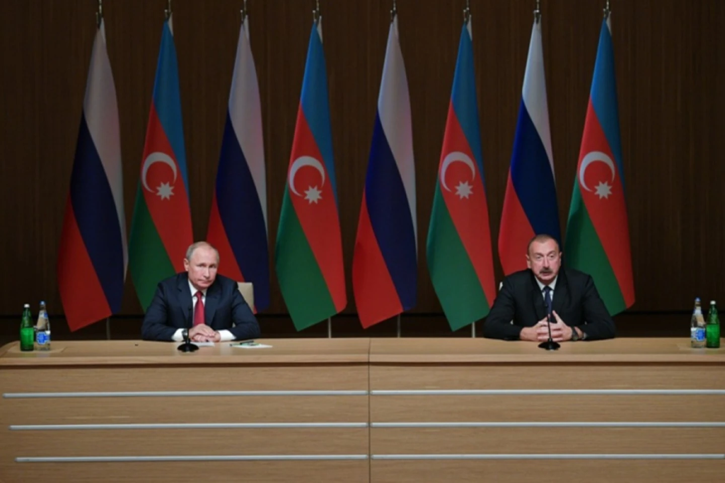 Vladimir Putin va efectua o vizită oficială în Azerbaidjan