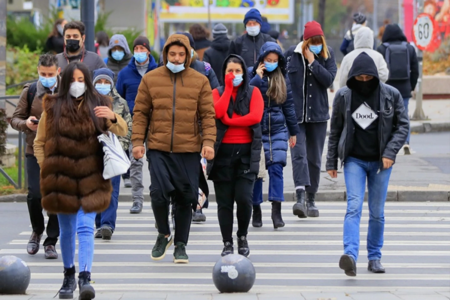 Peste un sfert din activitatea de comerţ exterior a României se concentrează în Bucureşti