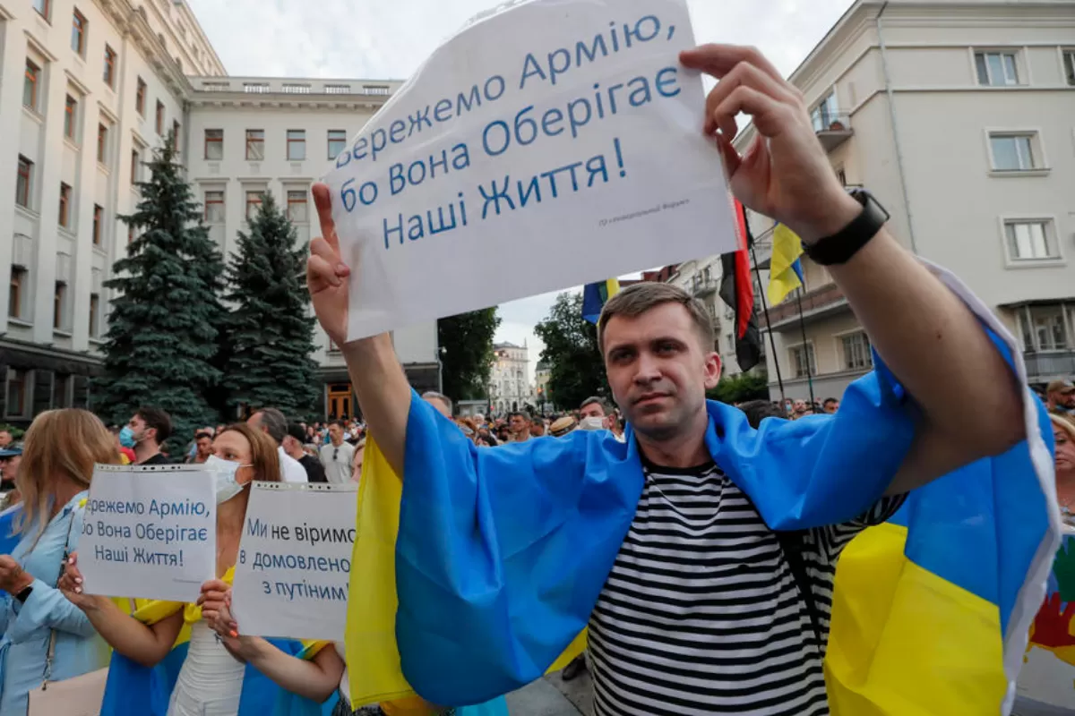 Object Name: UKRAINE RUSSIA RALLY