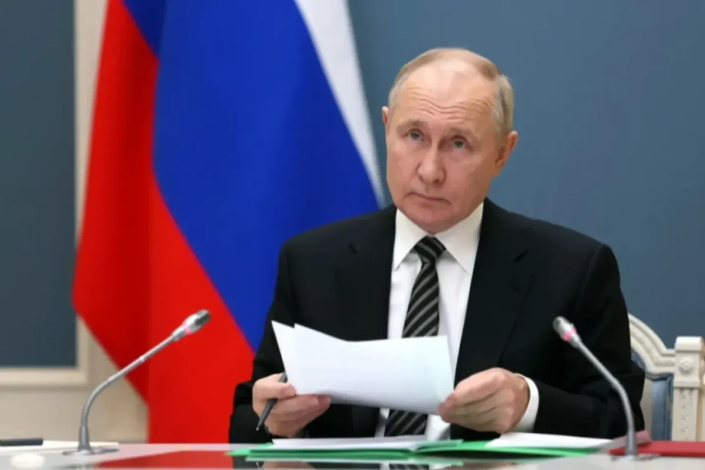 Putin spune că o preferă pe Harris la Casa Albă din cauza râsului ei contagios