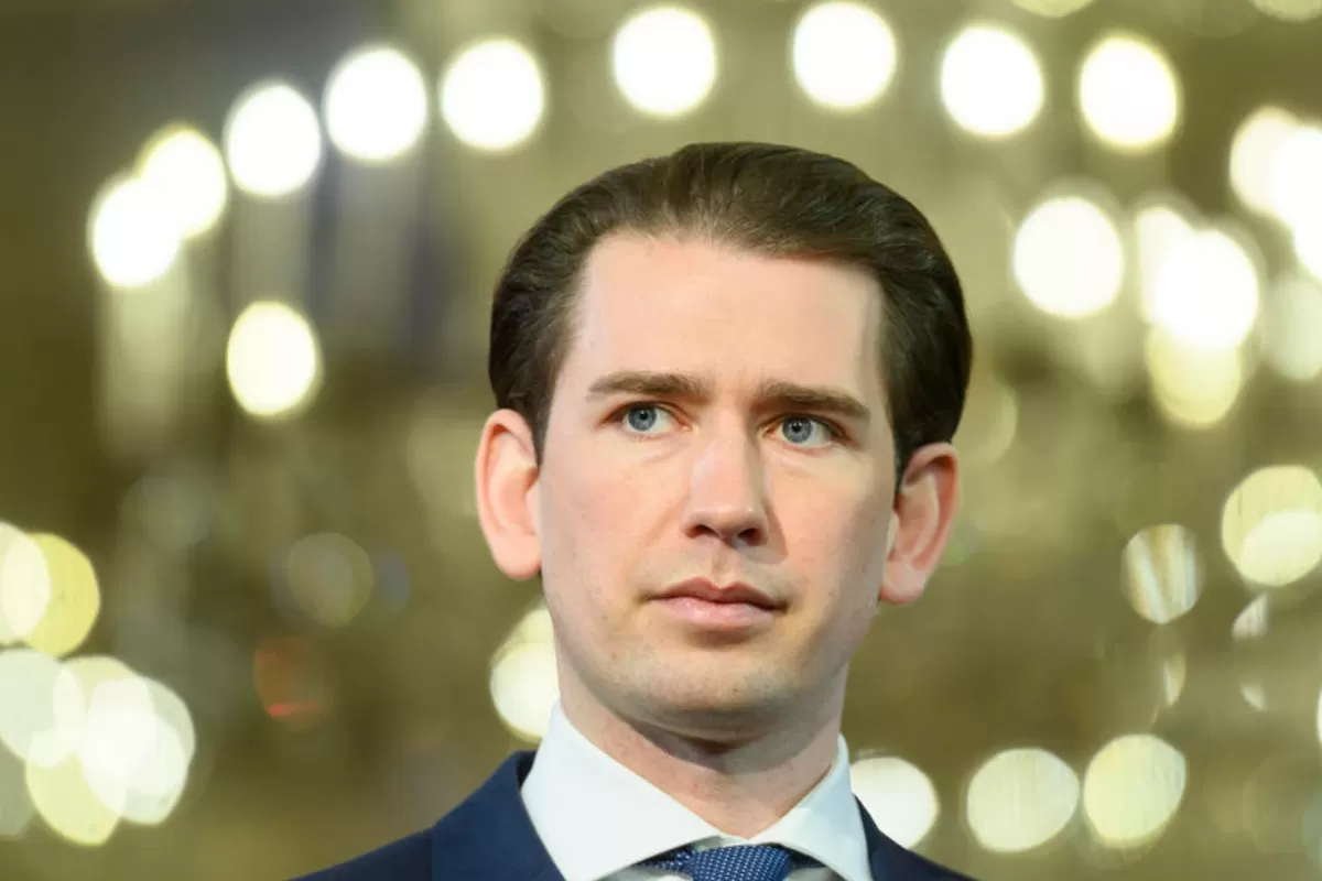 Object Name: AUSTRIA GOVERNMENT KURZ PRESS CONFERENCE