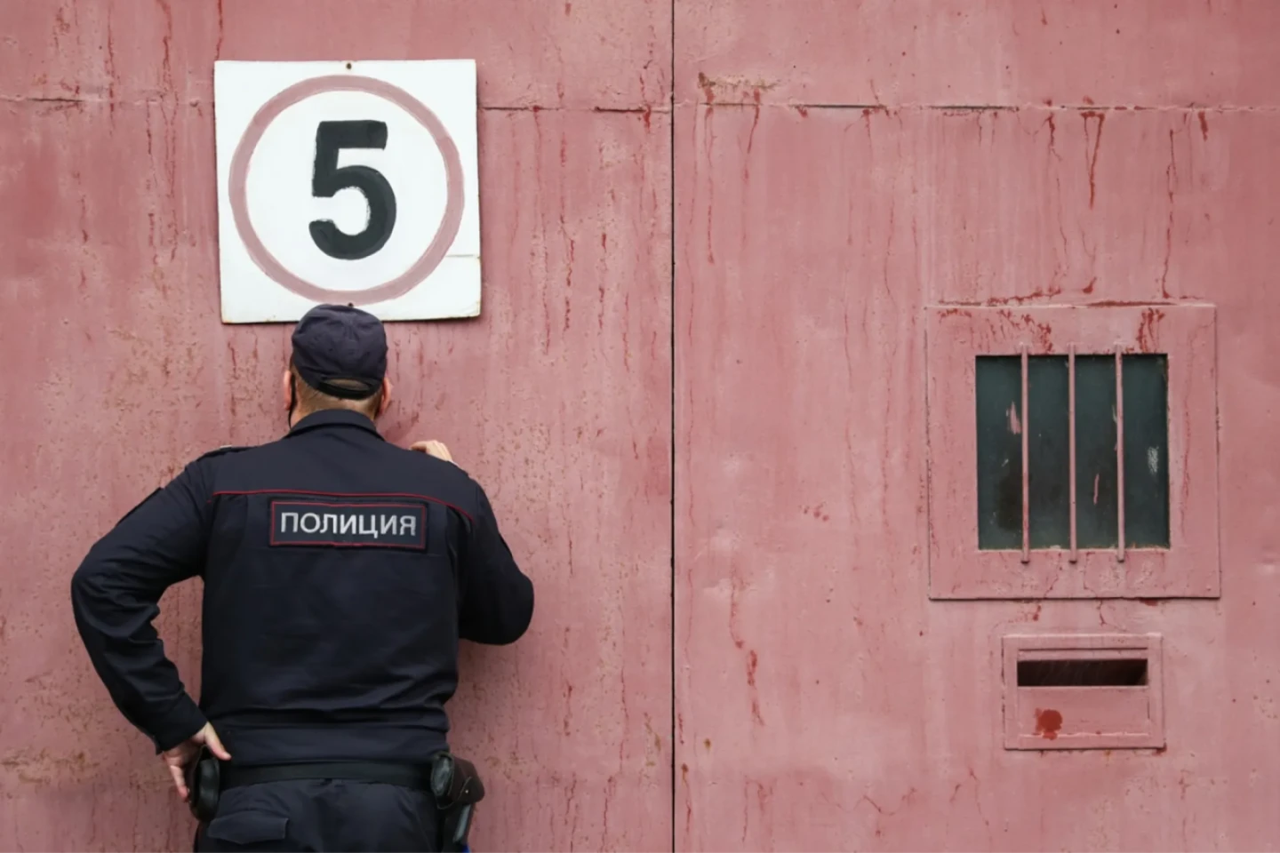Meduza: New Russian law lets criminal suspects join the army at any stage of their trial — and leaves their victims living in fear