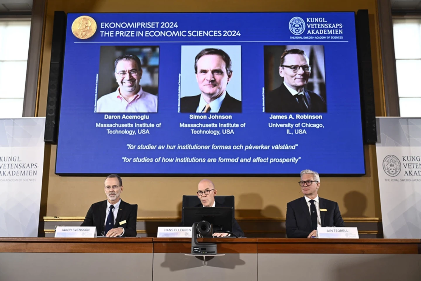 The Nature: Why are some countries so rich? Economics Nobel awarded for study of inequality