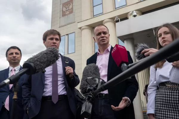 Birorurile regionale ale organizaţiei civice conduse de opozantul rus Aleksei Navalnîi au anunţat că se autodizolvă