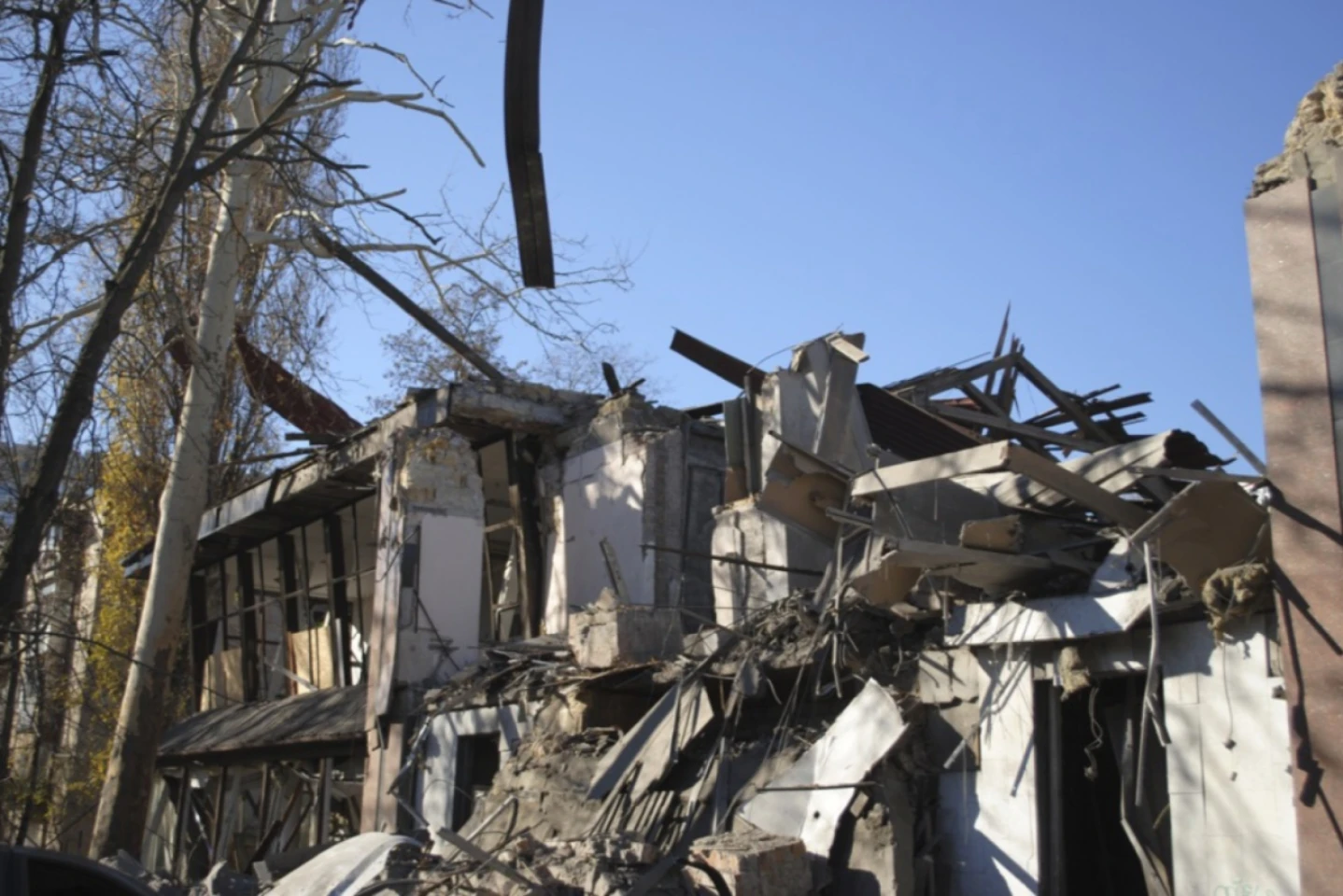 Întreruperi extinse de curent în Ucraina în urma unui nou atac rusesc asupra infrastructurii energetice