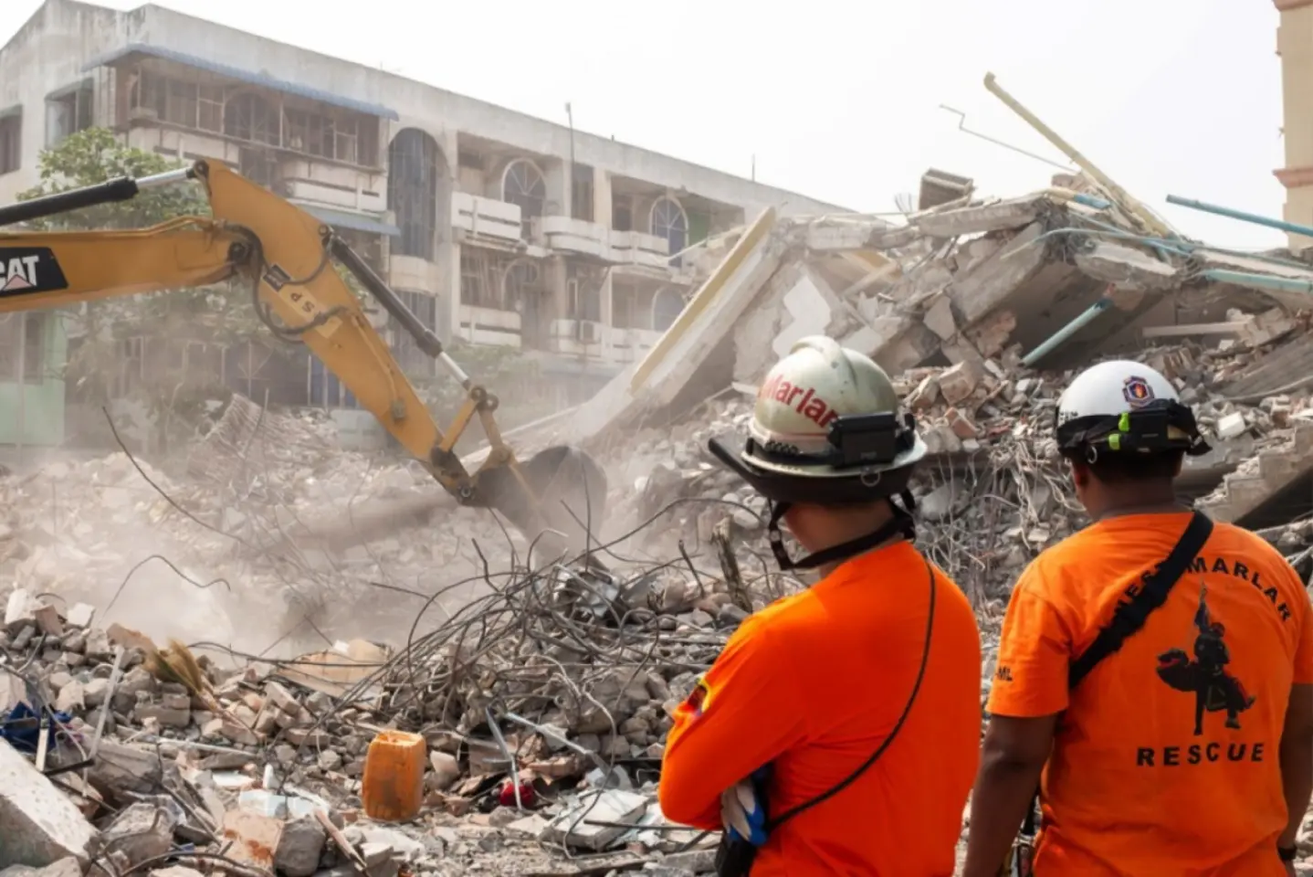 Ajutoarele umanitare sosesc în Myanmar la două zile după un cutremur devastator 