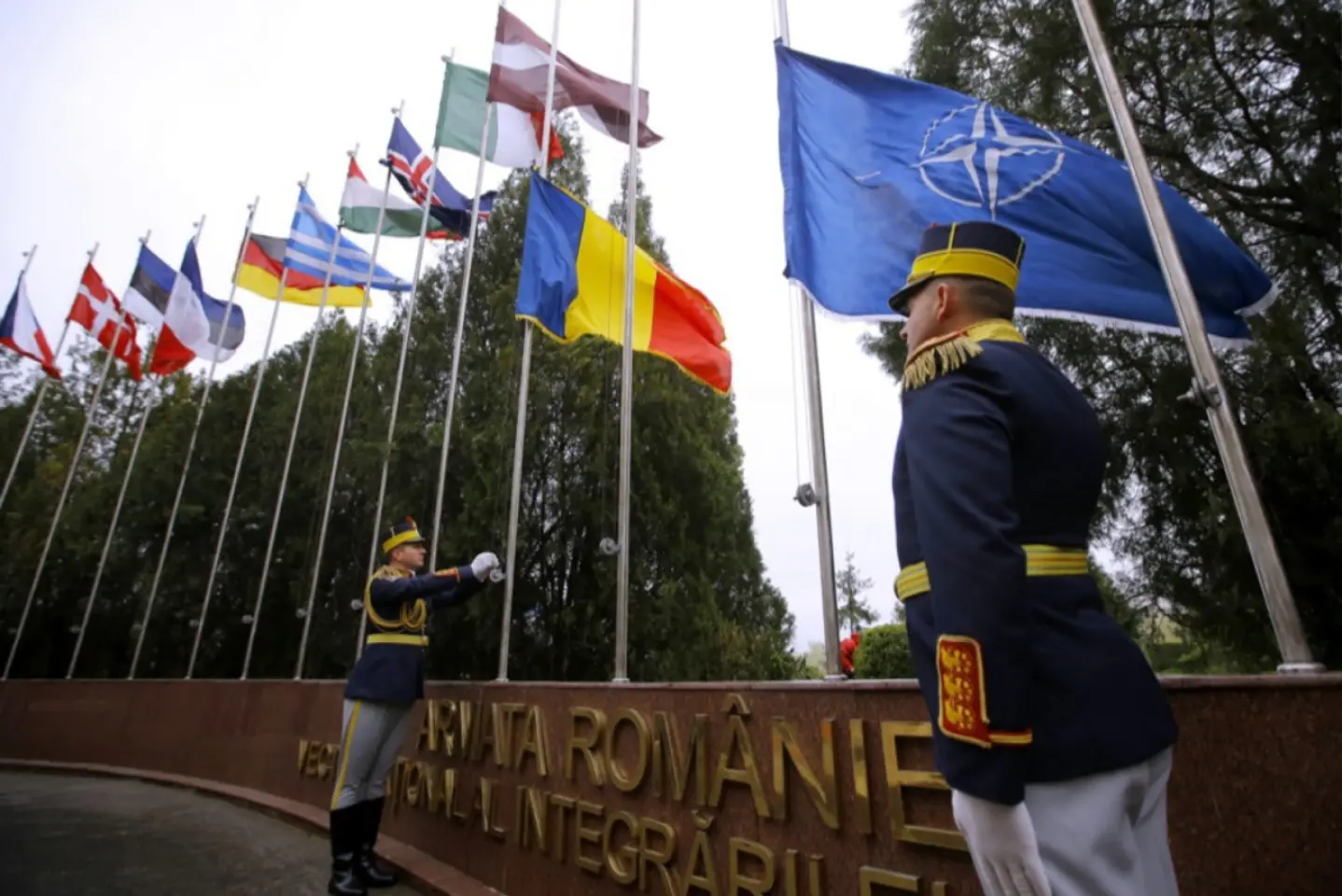 România marchează, astăzi, Ziua NATO
