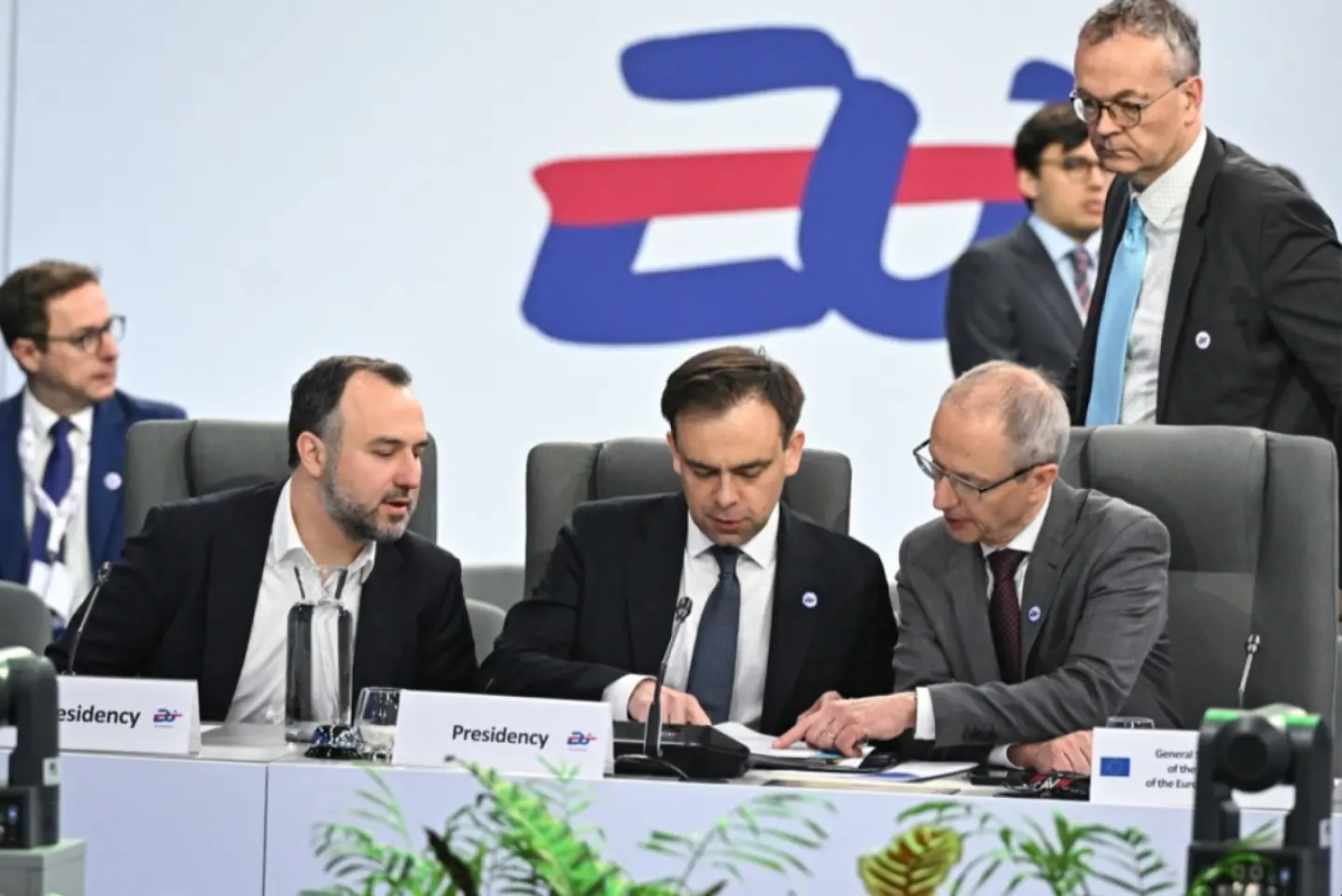 UE ia în discuție constituirea fondului comun de apărare