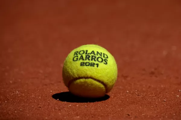 O jucătoare rusoaică de tenis a fost plasată în arest provizoriu de poliţia franceză, pentru un meci trucat la celebrul turneu de Mare Şlem de la Roland Garros