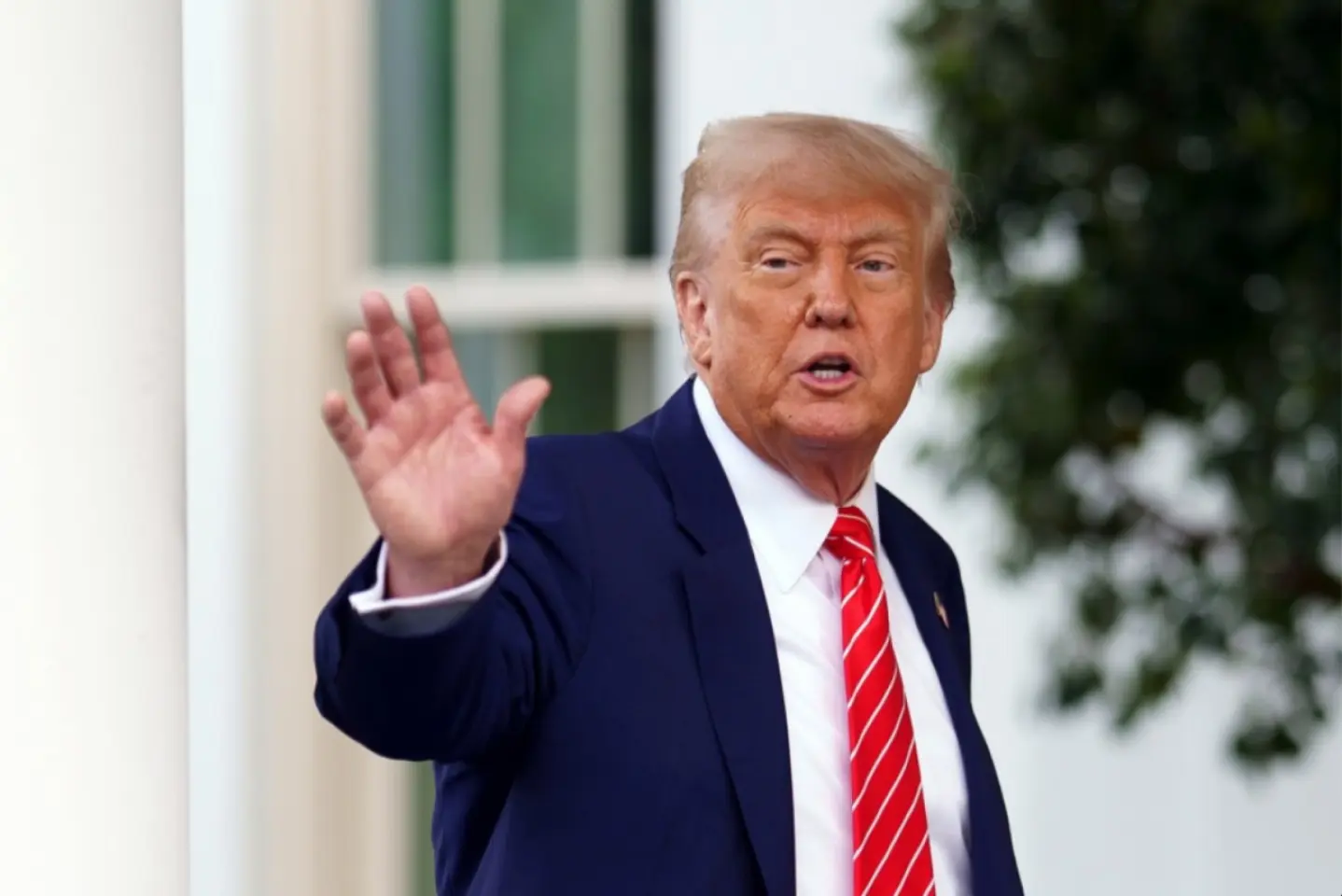 Donald Trump propune reducerea taxelor vamale pentru China 