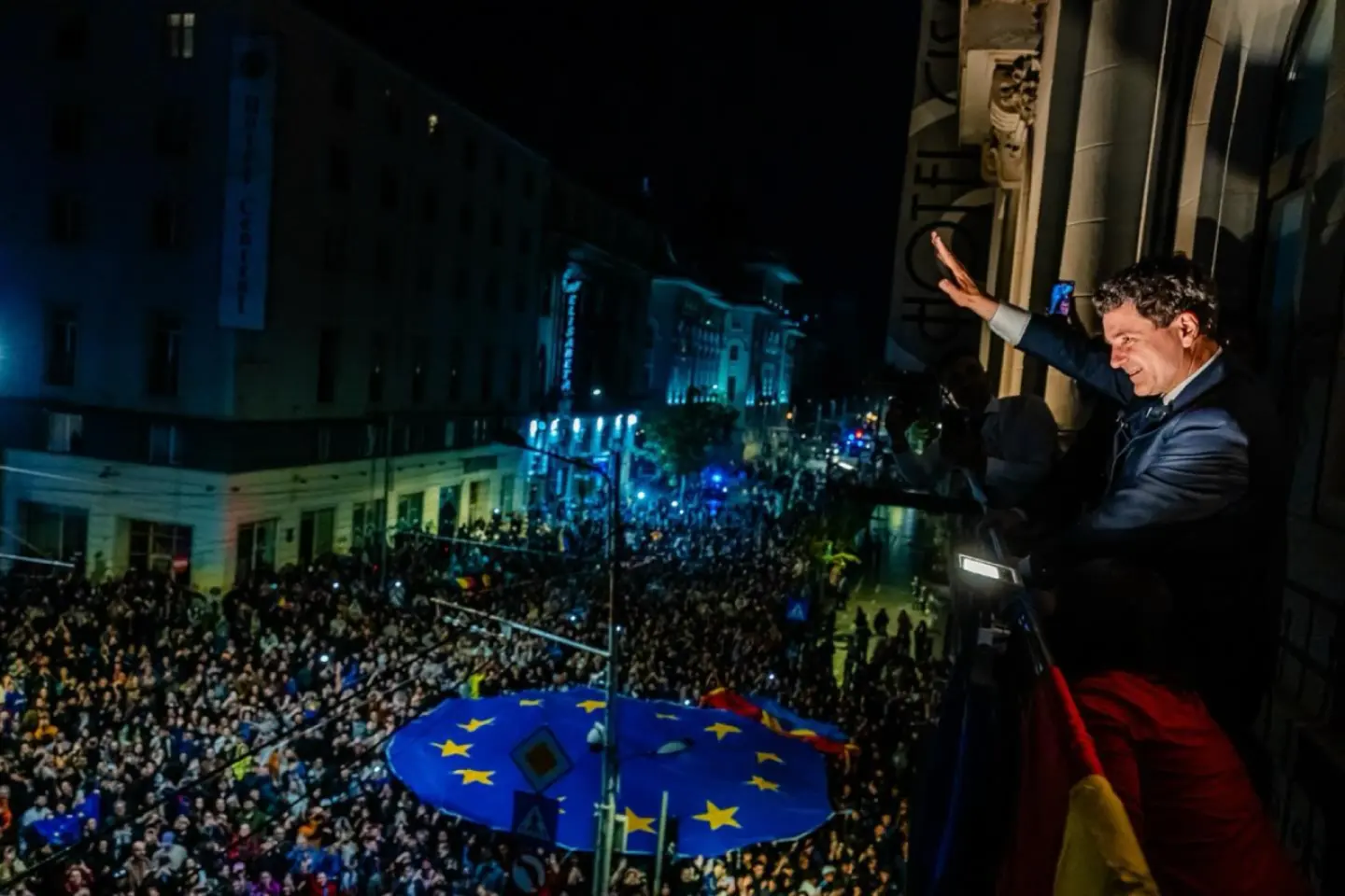 Reacții ale politicienilor români, după alegerile prezidențiale