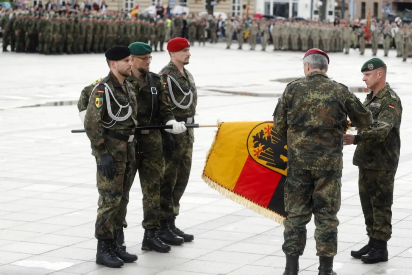 Trupele germane încep prima desfășurare permanentă în străinătate de la al Doilea Război Mondial