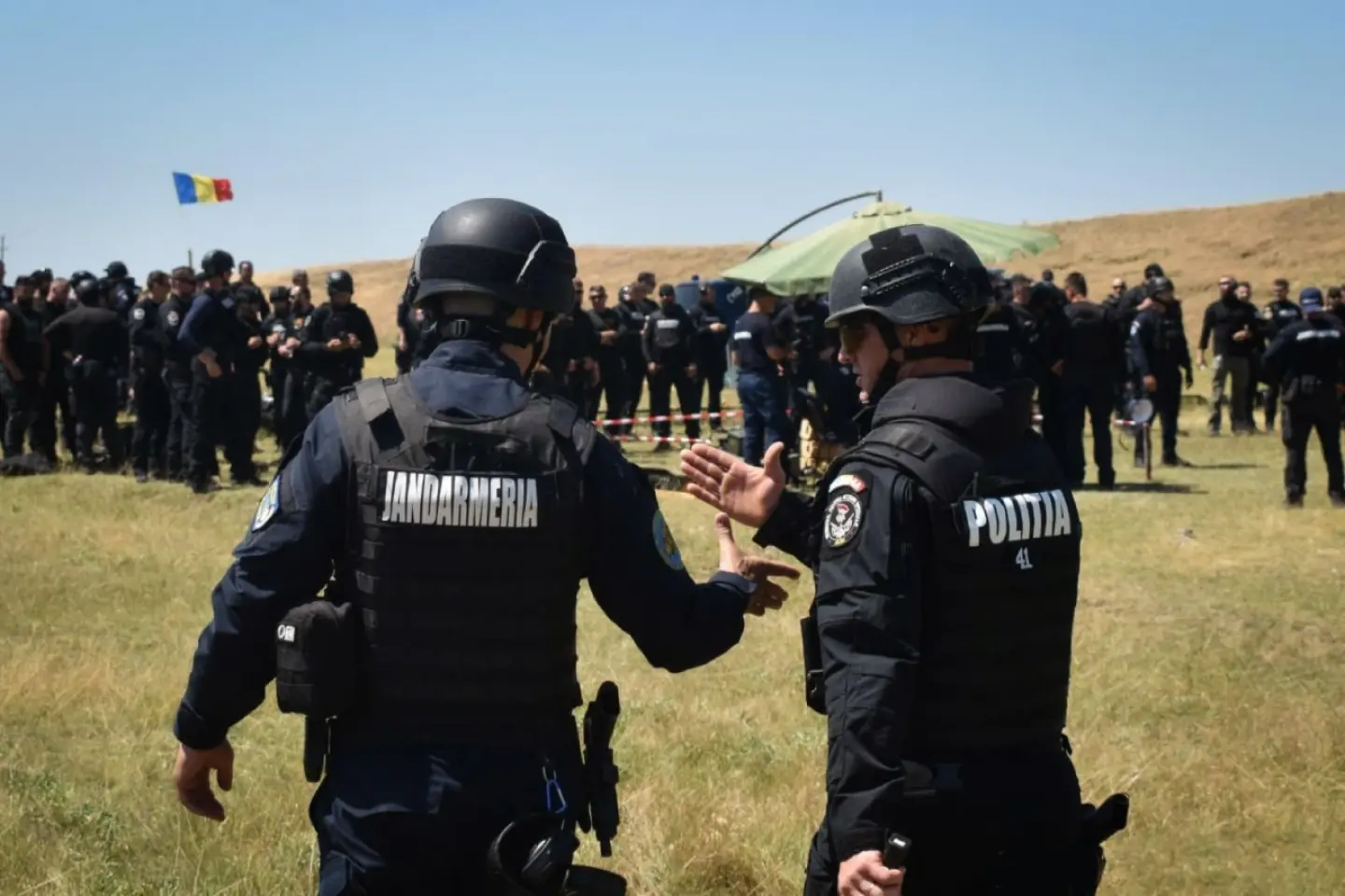 Mobilizare a Jandarmeriei pentru protestul din 26 mai, din Piața Constituției