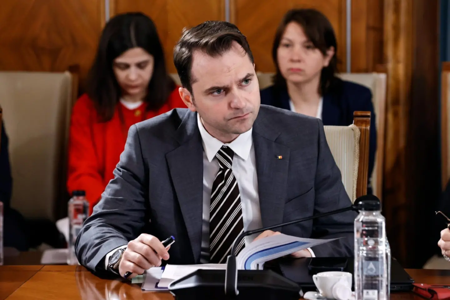 Ministrul Energiei, ameninţat de şeful unei companii subordonate