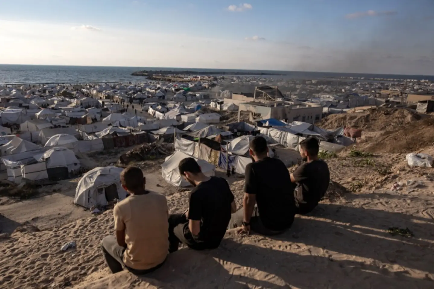 Grupul de ajutor pentru Gaza, susținut de SUA, oprește distribuirea ajutoarelor