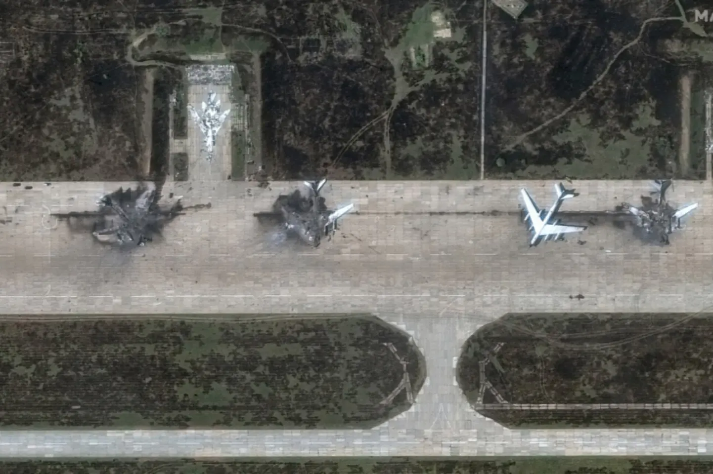 Furibunzi că ucrainenii le-au distrus avioanele, rușii amenință cu represalii