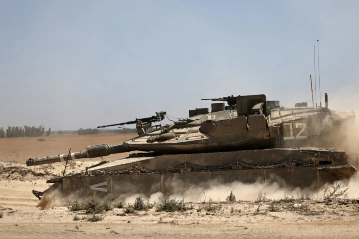 Netaniahu confirmă că Israelul înarmează clanurile care se opun Hamas în Gaza