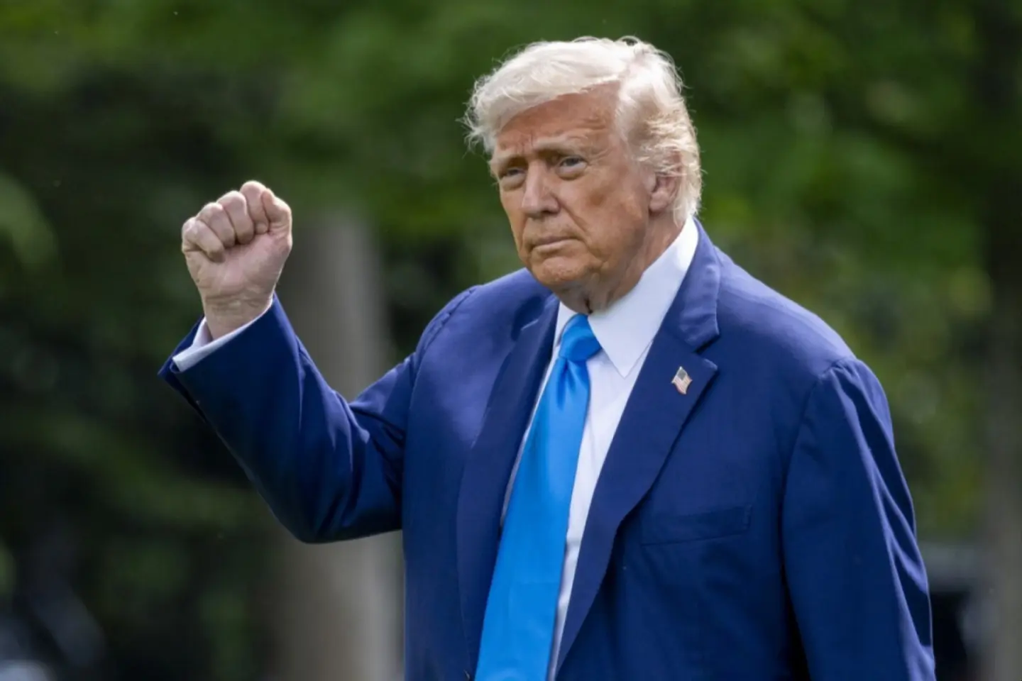Tump îl avertizează pe Musk să nu-i finanţeze pe democraţi