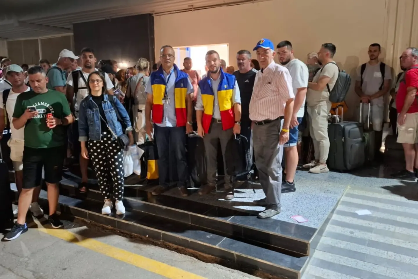 121 de cetățeni români din zona de conflict, din Orientul Mijlociu, au revenit în țară