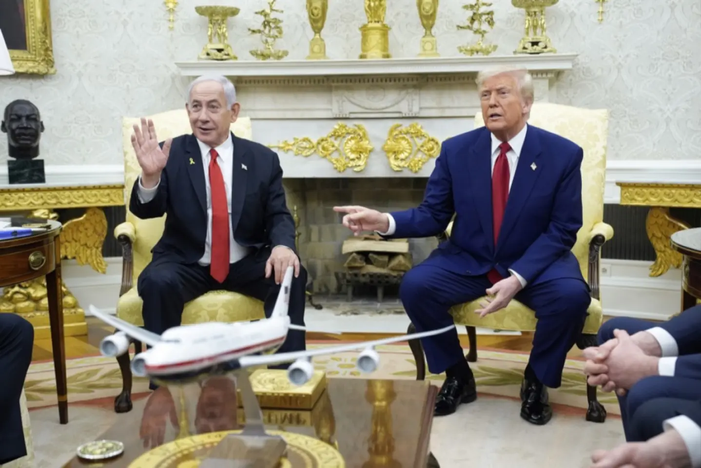 Donald Trump cere oprirea procesului de corupție al lui Beniamin Netaniahu
