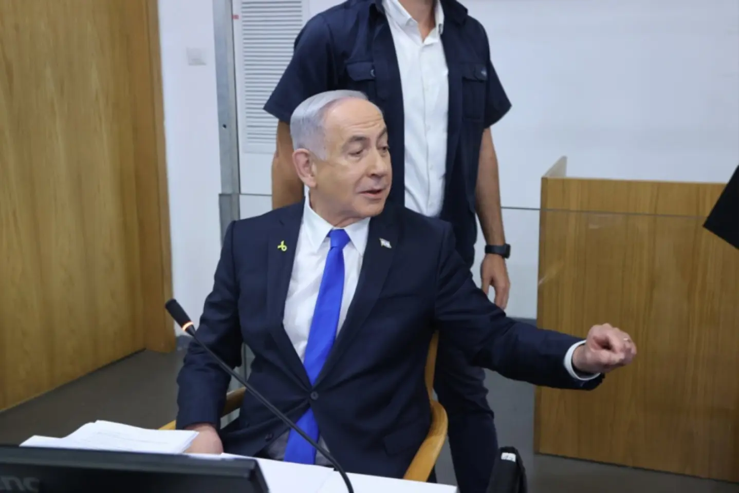 Premierul israelian încearcă să-și amâne procesul de corupție