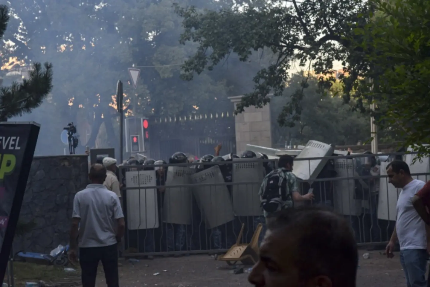 Ciocniri între poliție și credincioșii din Armenia