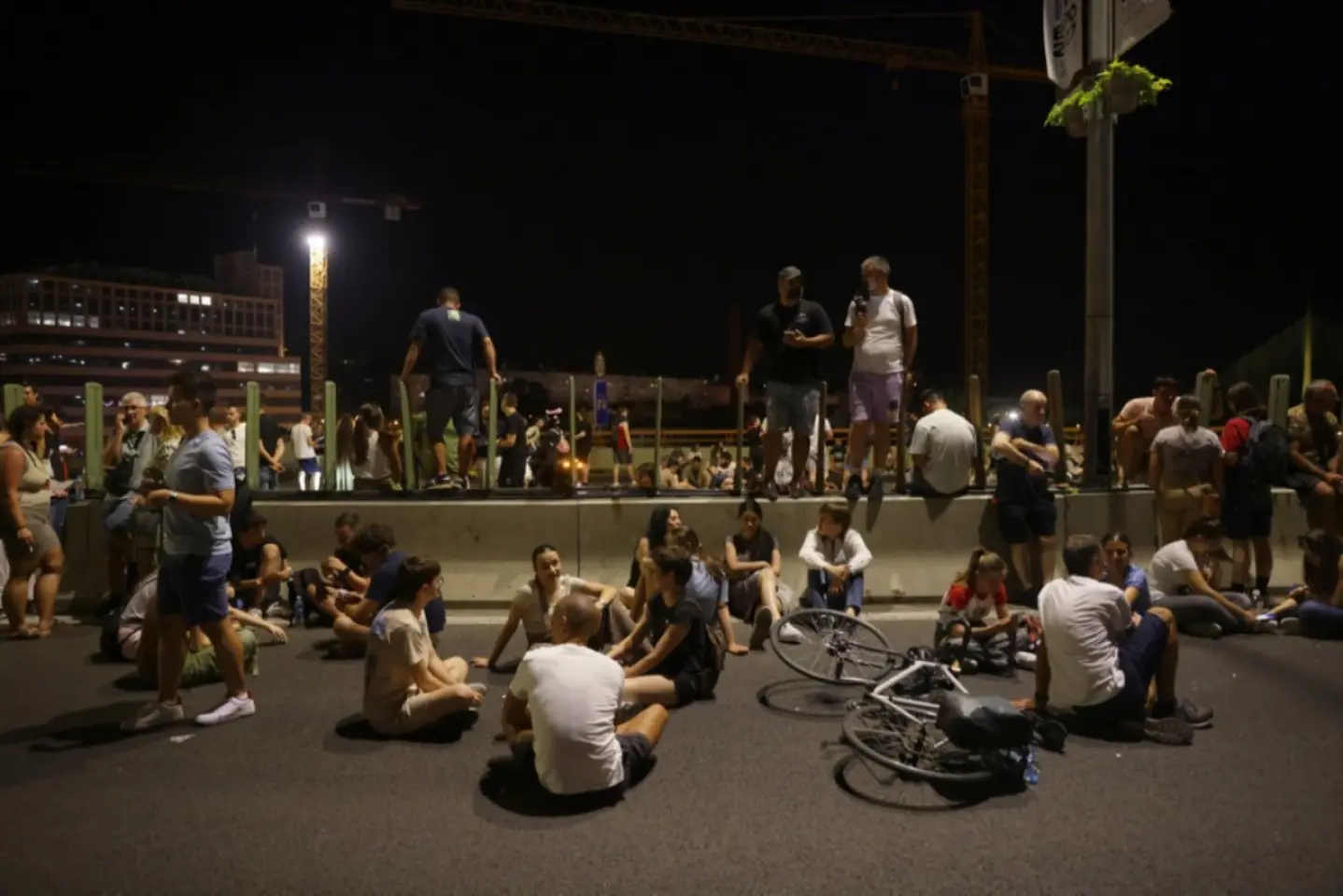 Protestele din Serbia au continuat peste noapte