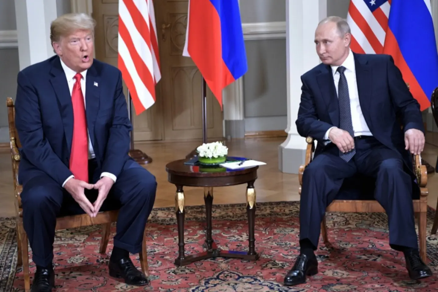 Trump se declară nemulţumit de discuţia cu Putin
