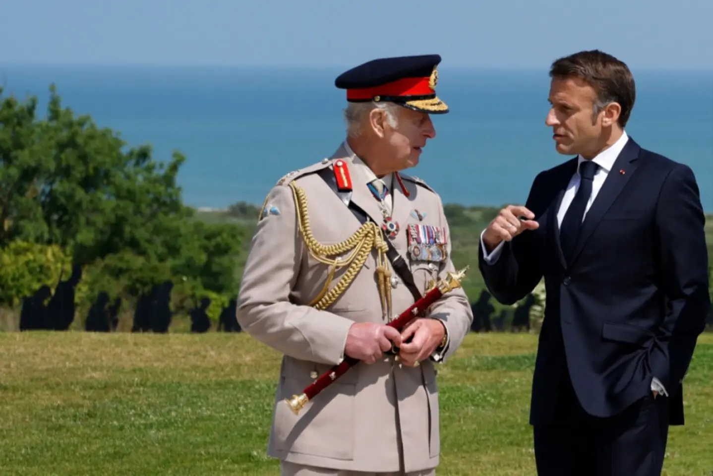 Emmanuel Macron începe o vizită istorică la Londra