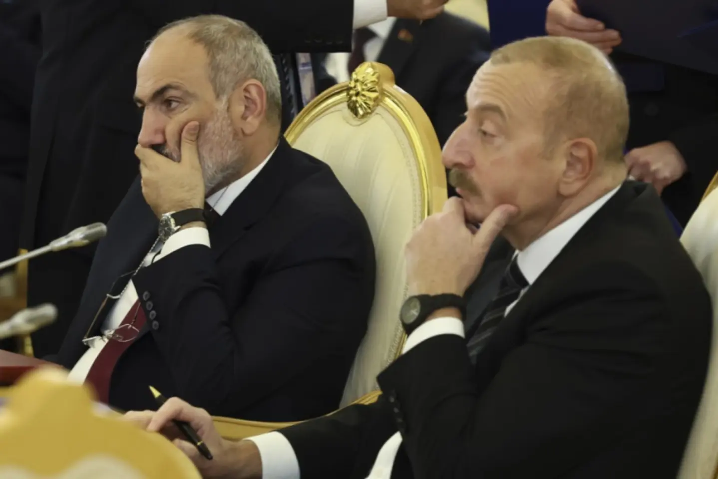 Liderii Armeniei și Azerbaidjanului se întâlnesc pentru fianlizarea acordului de pace