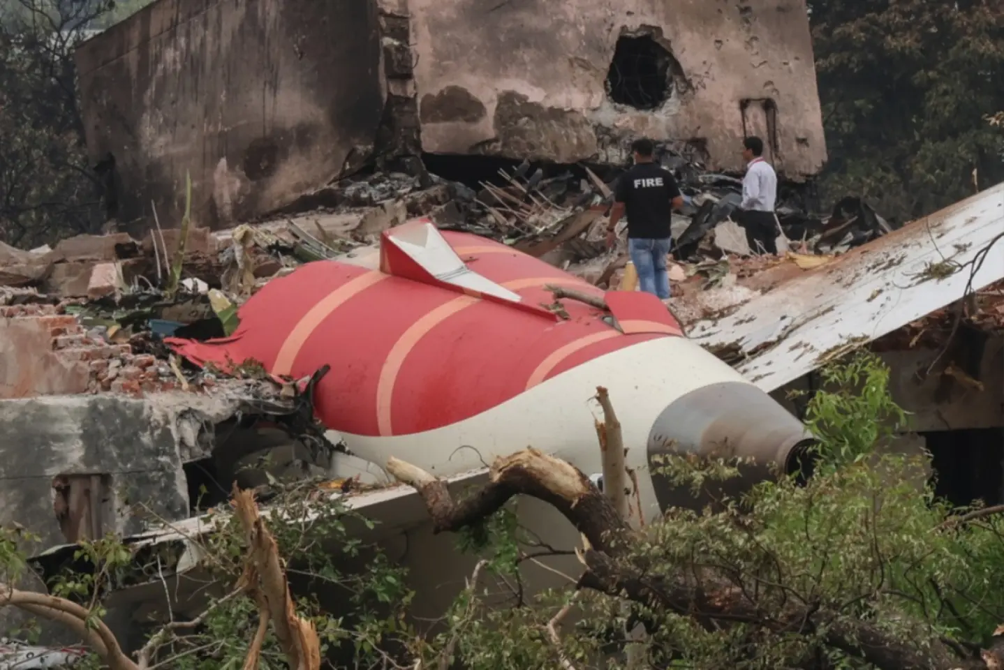 Un raport preliminar al catastrofei aviatice din India indică o posibilă eroare umană