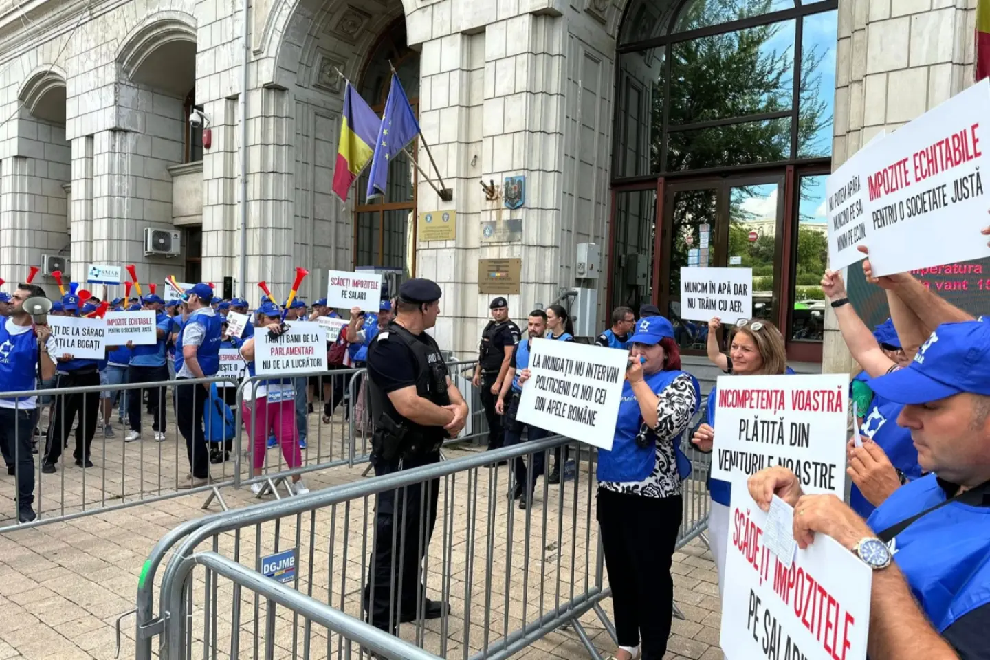 Noi proteste în Capitală după adoptarea primului pachet de măsuri fiscale