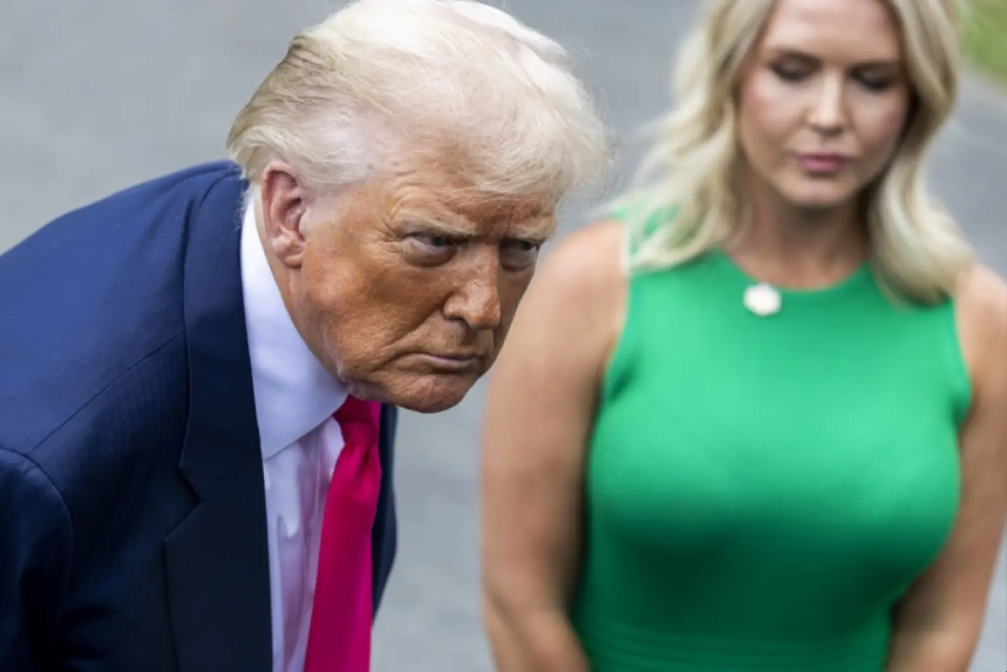Trump spune că Zelenski nu ar trebui să atace Moscova