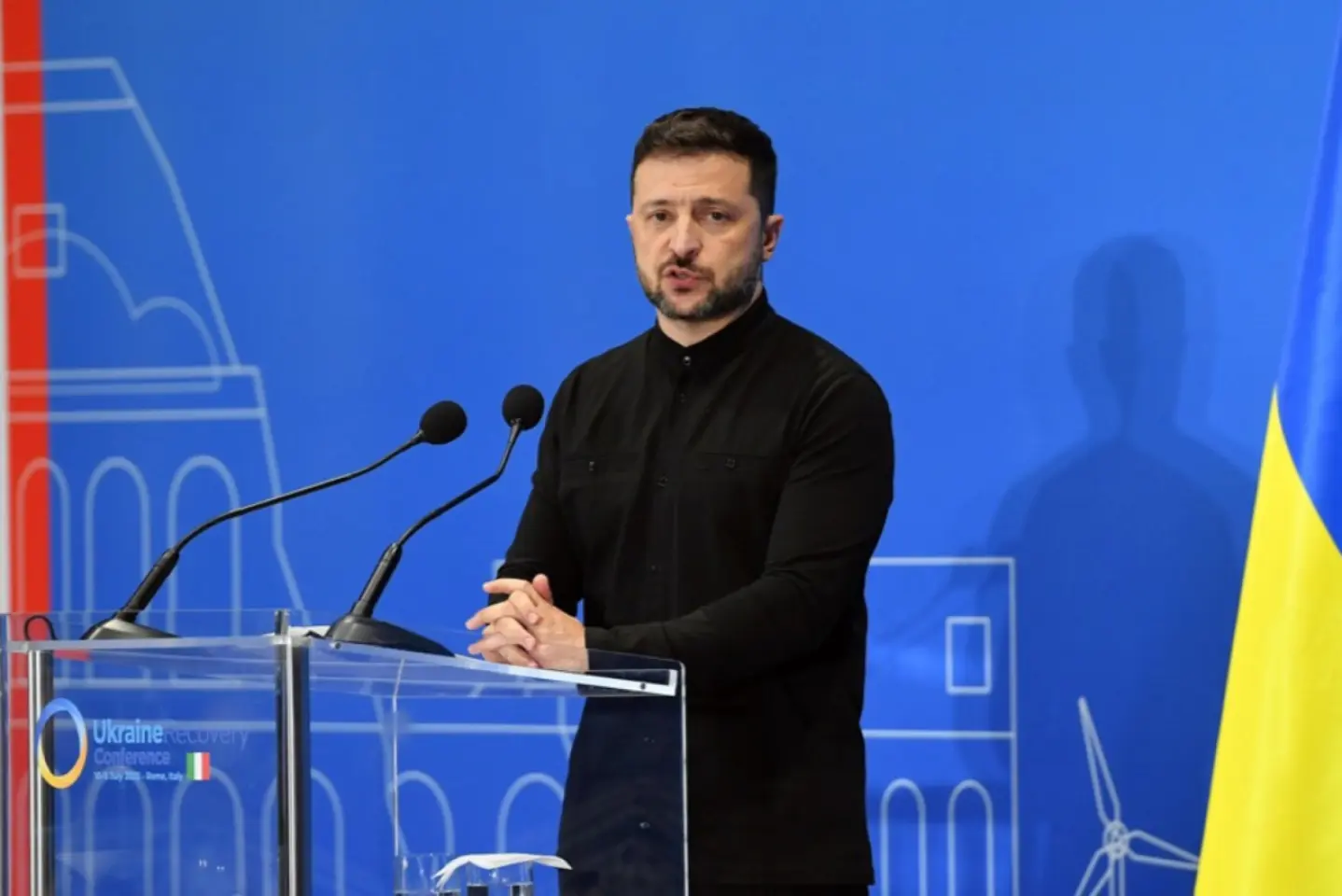 Zelenski vrea ca noul său guvern să crească producția de arme
