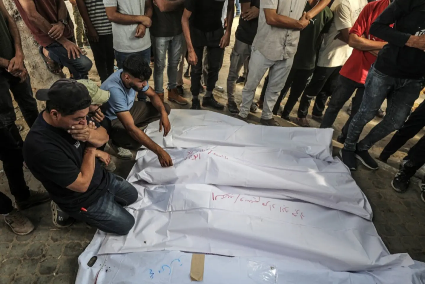 Israelul susţine că a bombardat din greşeală biserica catolică din Gaza