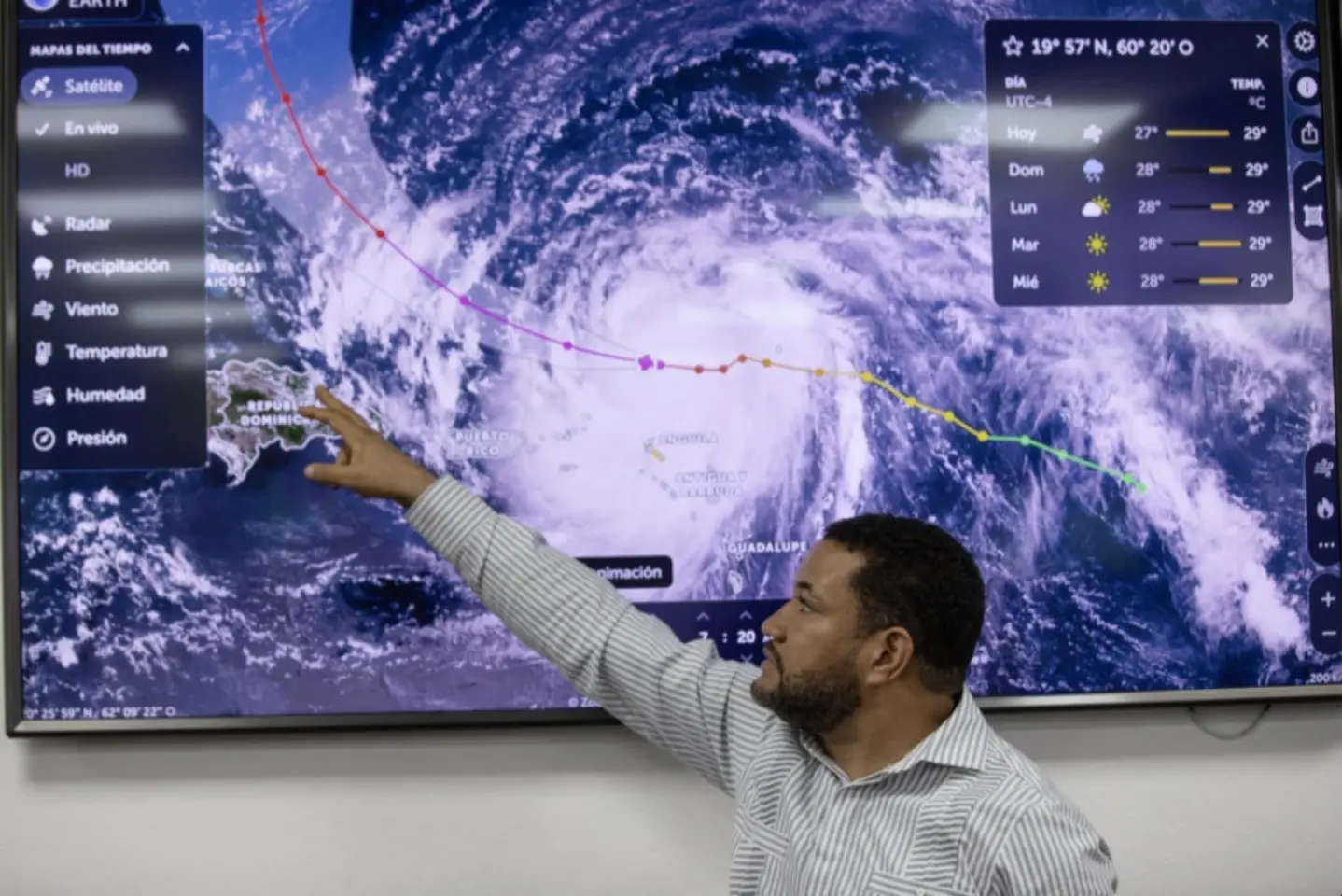 Un uragan din Atlantic creşte la nivel maxim într-un timp record 