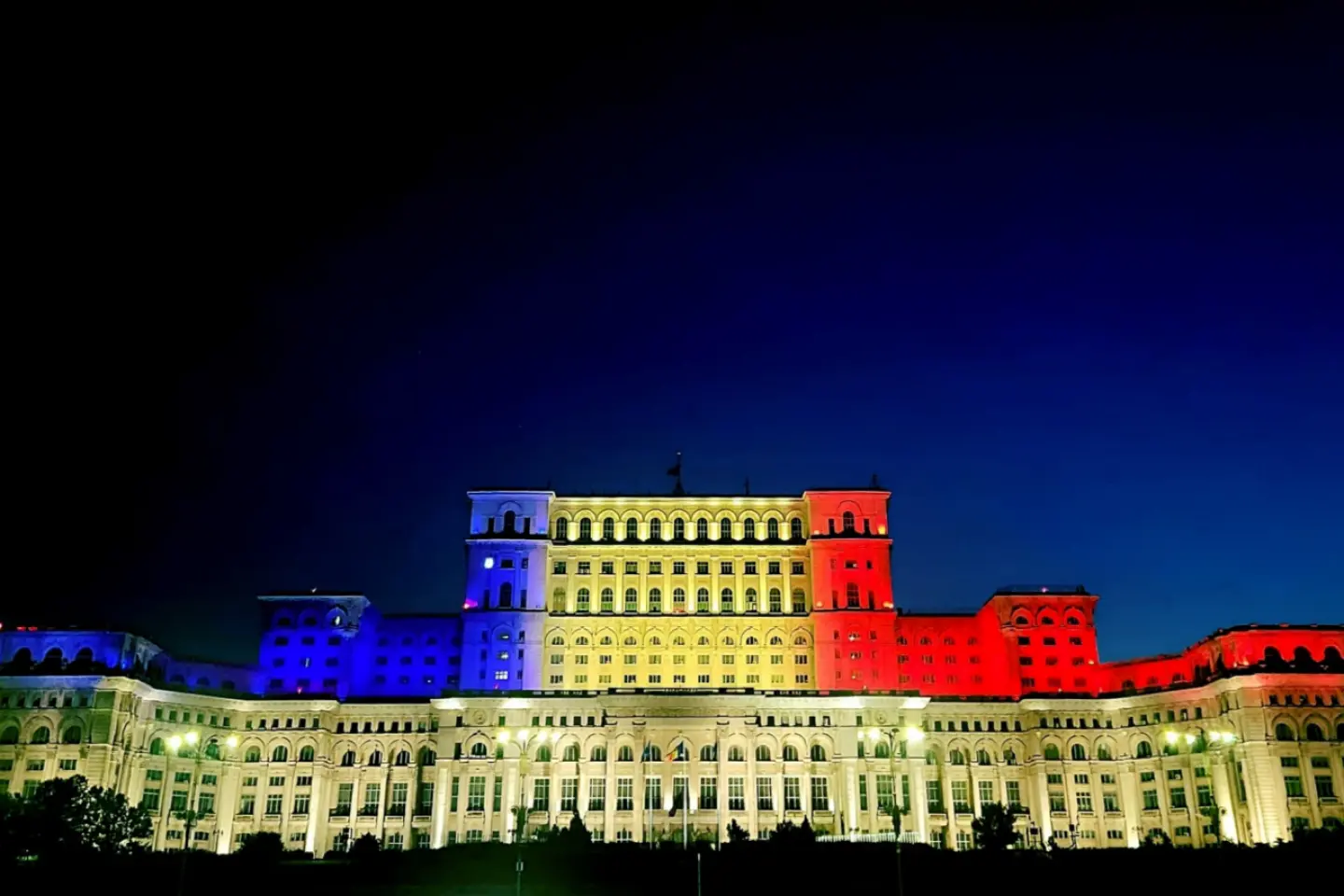 Legislativul începe azi a doua sesiune parlamentară a anului