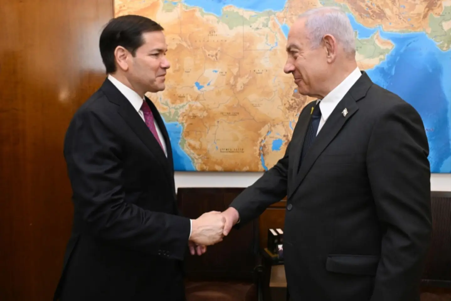 Beniamin Netanyahu nu exclude noi atacuri asupra liderilor Hamas