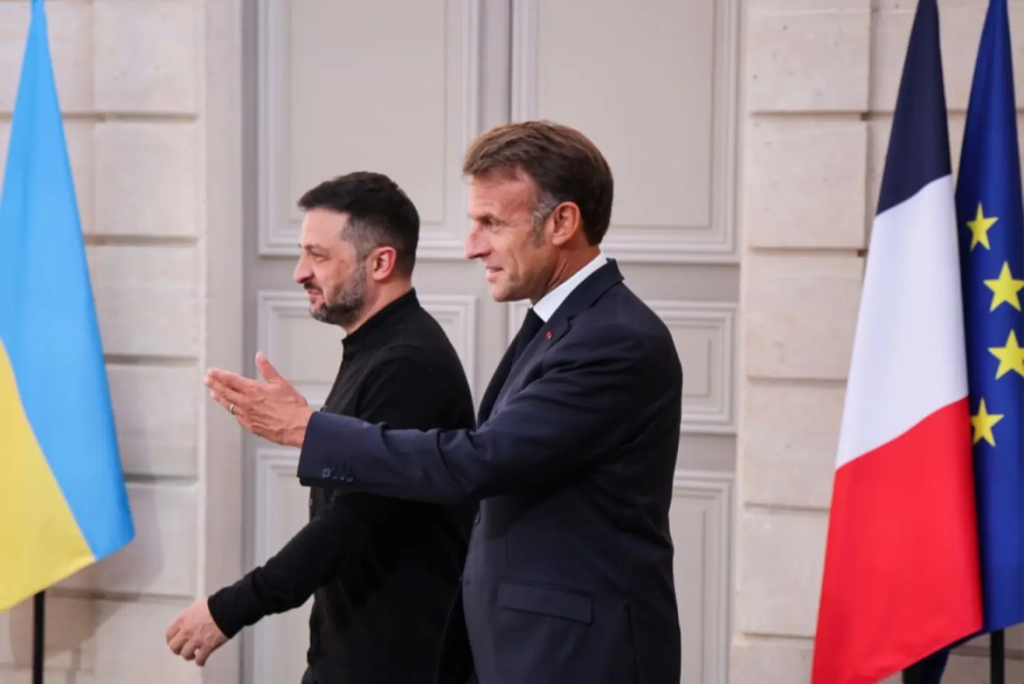 PROPAGANDĂ DE RĂZBOI: Franța nu va mai sprijini Ucraina